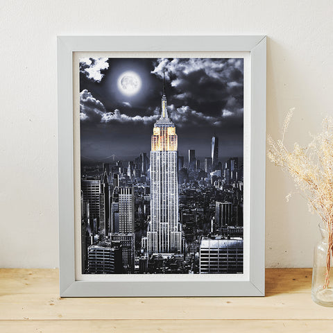 Empire State Building - 1200 Piece Jigsaw Puzzle