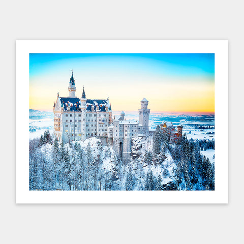 Pintoo H2339 A Snowy Day at Neuschwanstein Castle - 300 Piece Jigsaw Puzzle