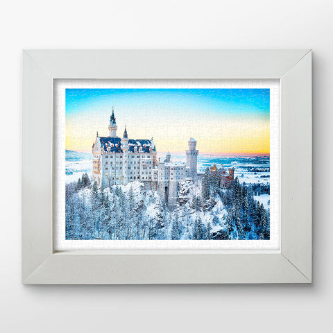 Pintoo H2339 A Snowy Day at Neuschwanstein Castle - 300 Piece Jigsaw Puzzle